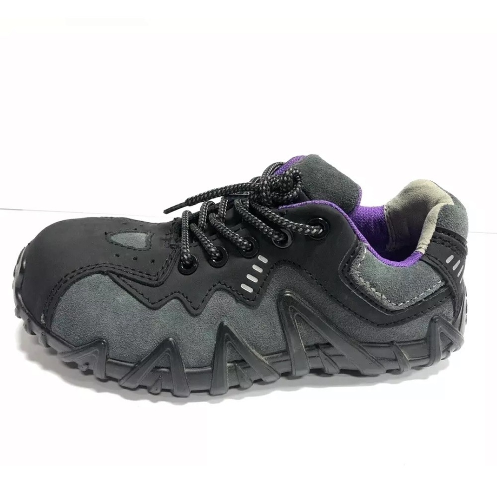 Terra Women’s Spider, Grey Composite Toe Sneakers, Size 7M.